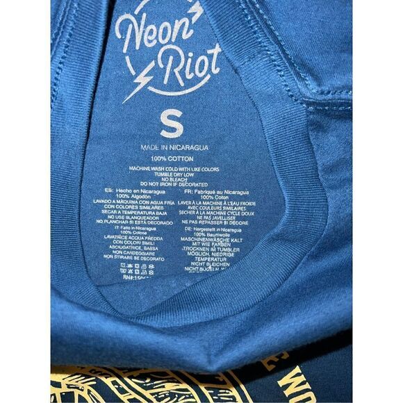 Neon Riot Box Lunch Scotch Whiskey Tee Shirt (Small) - Picture 3 of 3